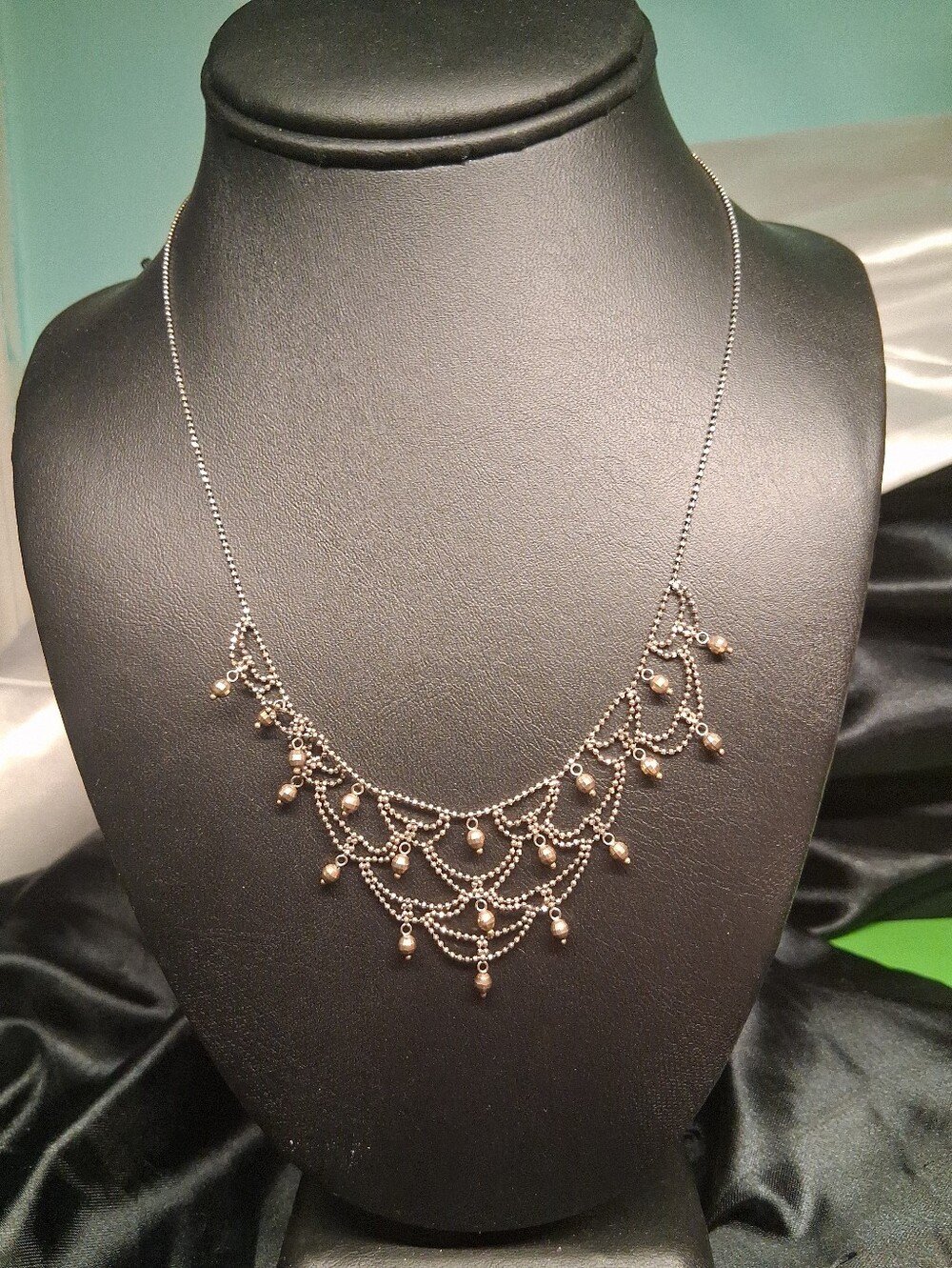 P36. Vintage 10k Yellow Gold & 925 Stweling Silver Festoon Bib Necklace 17"